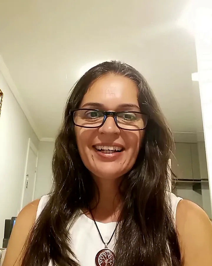 Keila Kuester, palestrante e terapeuta integrativa
